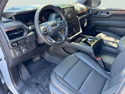 New 2026 GMC Yukon Denali w/ Sun & Power Step Package AWD/4WD image 7