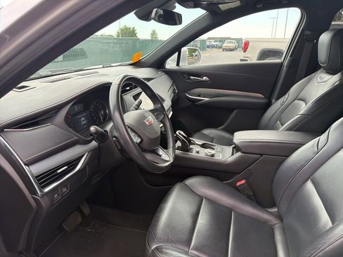 Used 2020 Cadillac XT4 Premium Luxury w/ Driver Awareness Package image 11