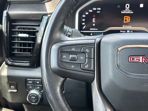 Used 2022 GMC Sierra 1500 AT4 w/ AT4 Preferred Package AWD/4WD image 17