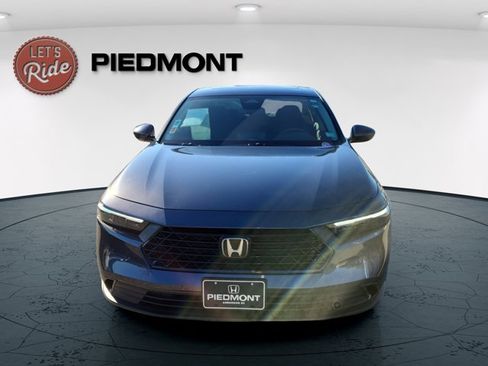 Used 2024 Honda Accord EX image 2