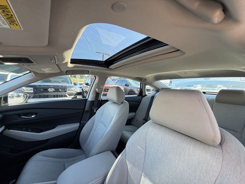 Used 2025 Honda Accord SE image 28