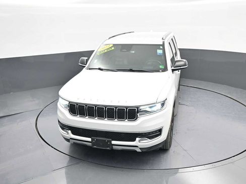 Used 2023 Jeep Wagoneer L Series III w/ Preferred Equipment Group image 30