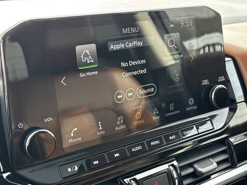 Used 2023 Nissan Pathfinder Platinum image 18