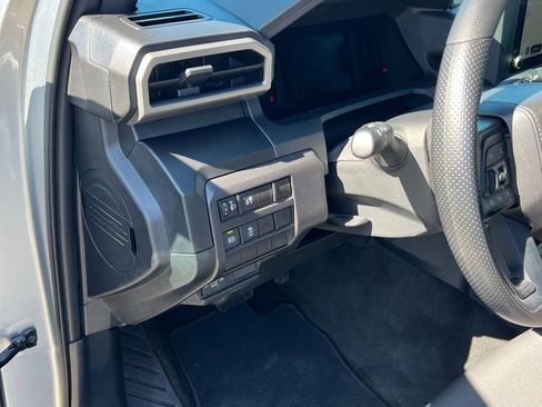 Certified 2025 Toyota Tacoma SR AWD/4WD image 11