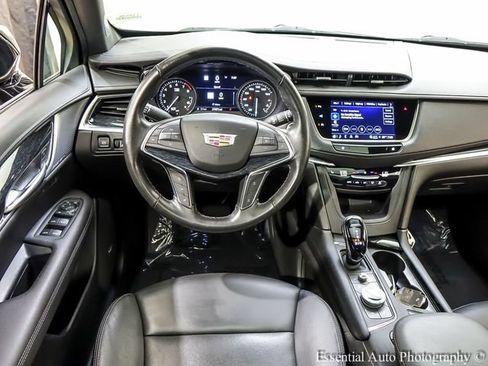 Certified 2023 Cadillac XT5 Premium Luxury w/ Technology Package FWD image 13
