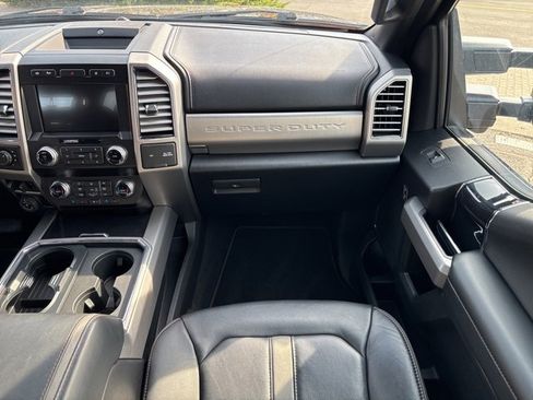 Used 2021 Ford F350 Platinum image 21