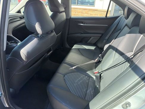 Used 2024 Toyota Camry SE image 5