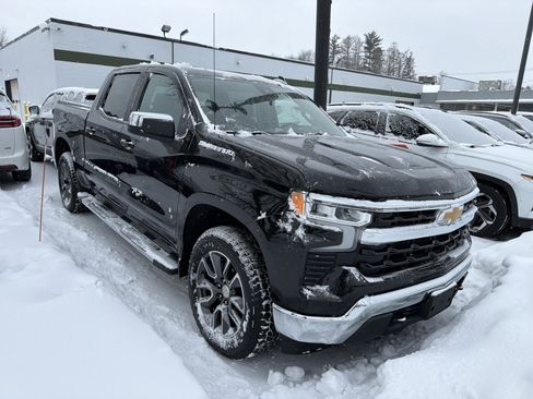 Used 2023 Chevrolet Silverado 1500 LT image 2