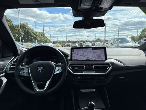 Certified 2023 BMW X4 xDrive30i w/ Premium Package image 12