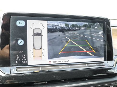 Certified 2024 Volkswagen Atlas SE AWD/4WD image 6
