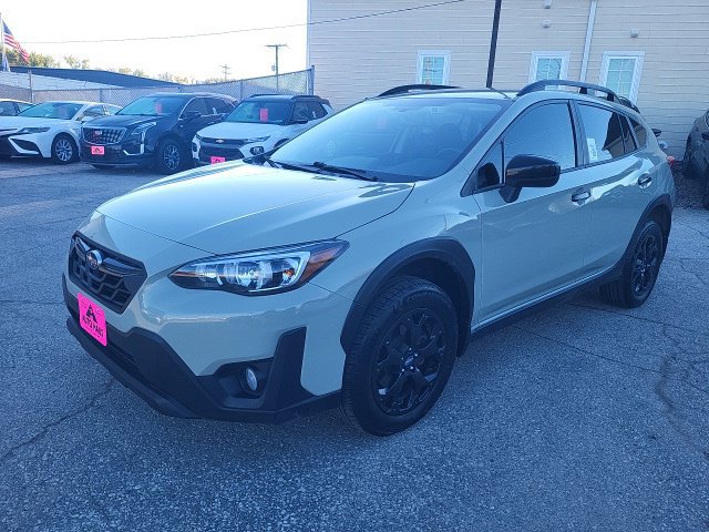 Used 2023 Subaru Crosstrek 2.0i Premium w/ Special Edition AWD/4WD image 23