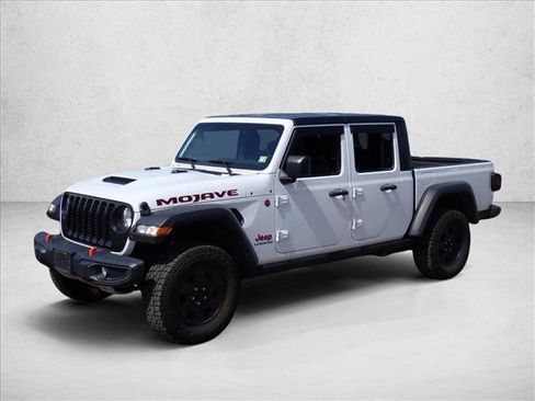 Used 2022 Jeep Gladiator Mojave w/ Cold Weather Group AWD/4WD image 6