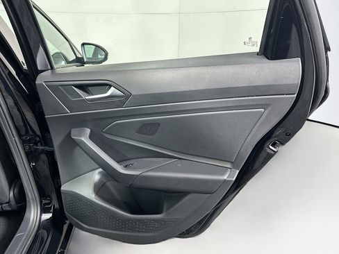 Used 2025 Volkswagen Jetta Sport image 30