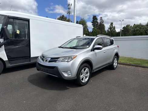 Used 2013 Toyota RAV4 XLE AWD/4WD image 1