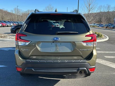 Certified 2023 Subaru Forester Premium image 7