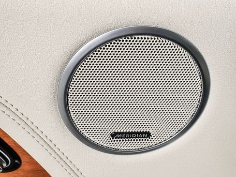 Used 2020 Land Rover Range Rover HSE image 7