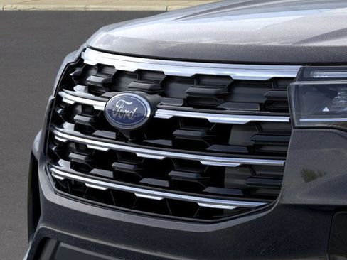 New 2026 Ford Explorer Active w/ Active Comfort Package image 17