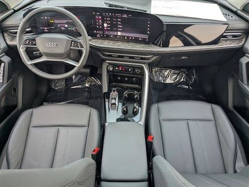 New 2025 Audi Q5 Premium image 14