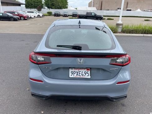 Used 2022 Honda Civic Sport image 6