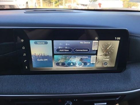 New 2025 Nissan Kicks SV w/ Illumination Package image 8