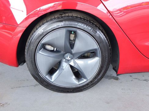 Used 2019 Tesla Model 3 Long Range RWD image 5