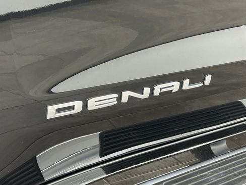 Used 2025 GMC Sierra 1500 Denali w/ Technology Package image 4