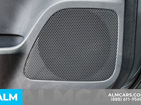 Used 2025 Nissan Versa SV w/ Trunk Package image 41