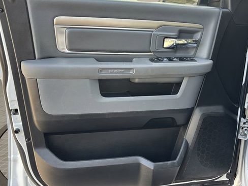 Used 2019 RAM 1500 Big Horn image 15