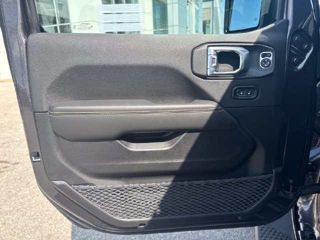 New 2027 Jeep Wrangler Unlimited Sahara AWD/4WD image 11