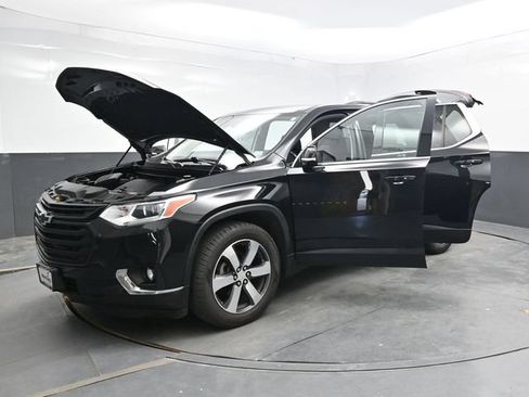 Used 2019 Chevrolet Traverse LT w/ LT Premium Package AWD/4WD image 49