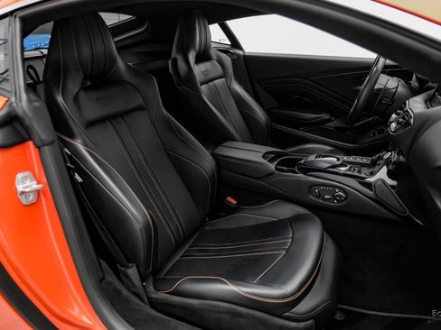 Used 2020 Aston Martin V8 Vantage Coupe RWD image 55