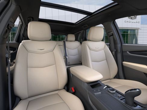 New 2026 Cadillac XT5 Sportv image 16