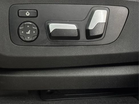 Used 2021 BMW X5 xDrive40i w/ Convenience Package image 25