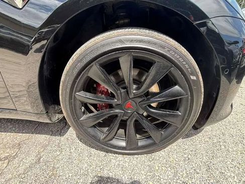 Used 2018 Tesla Model 3 Long Range RWD image 23