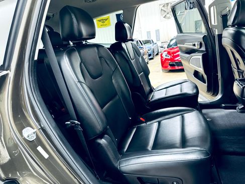 Used 2020 Kia Telluride S image 37