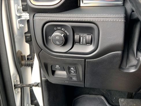 Used 2020 RAM 1500 Limited AWD/4WD image 35
