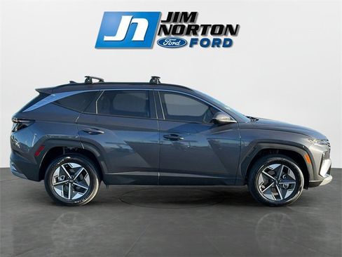 Used 2025 Hyundai Tucson SEL image 2
