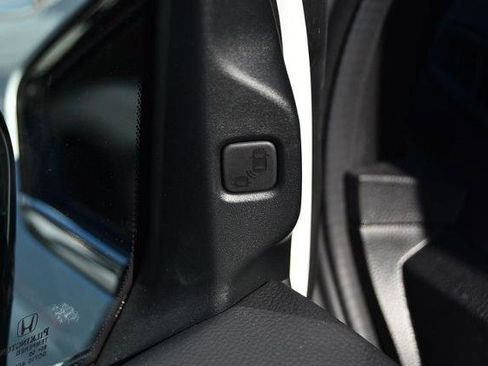 Used 2024 Honda Odyssey Sport image 11