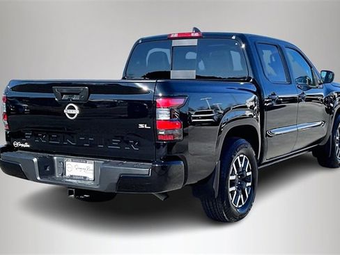 Certified 2024 Nissan Frontier SL image 5