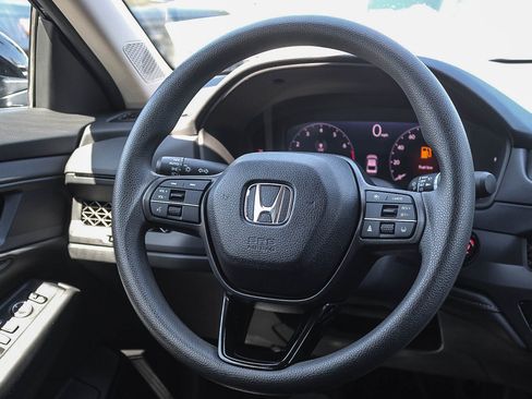 Used 2025 Honda Accord SE image 16