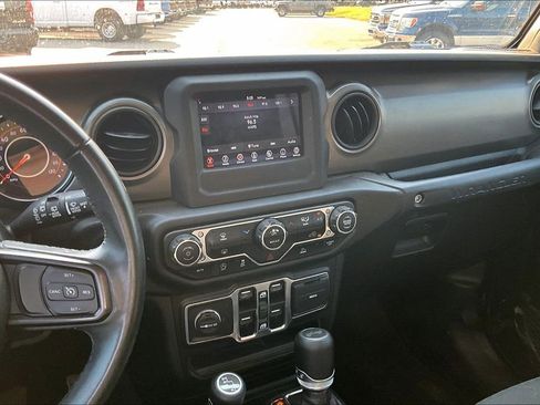 Used 2022 Jeep Wrangler Unlimited Sport image 6