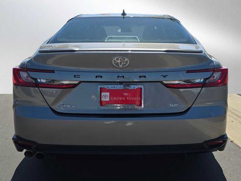 Certified 2025 Toyota Camry SE FWD image 4
