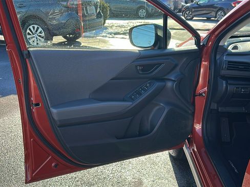 Certified 2025 Subaru Crosstrek 2.0i Premium image 8