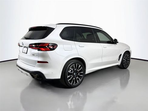 New 2026 BMW X5 xDrive50e w/ M Sport Package AWD/4WD image 5