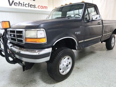 Used 1995 Ford F250 4x4 Regular Cab image 2