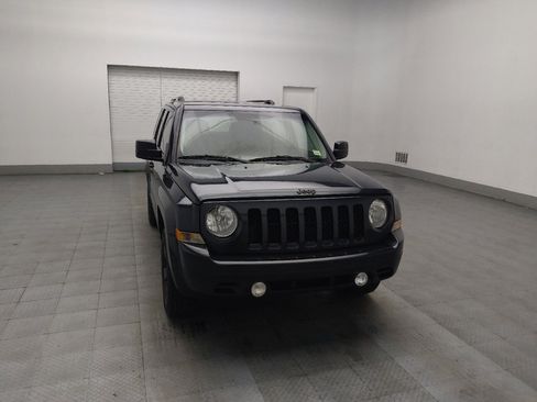Used 2015 Jeep Patriot Sport image 14