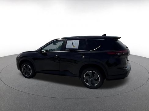 Used 2025 Nissan Rogue SV FWD image 9