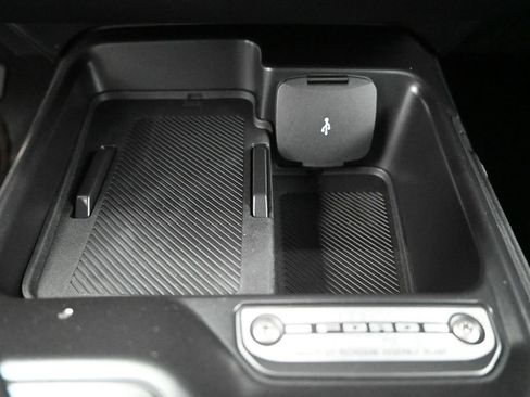 New 2025 Ford Bronco Outer Banks image 4