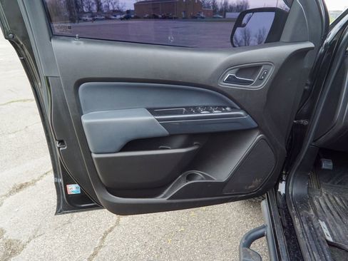 Used 2016 Chevrolet Colorado Z71 image 14