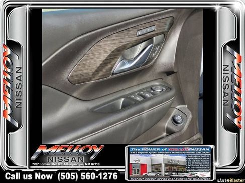 Used 2024 GMC Terrain SLT image 6